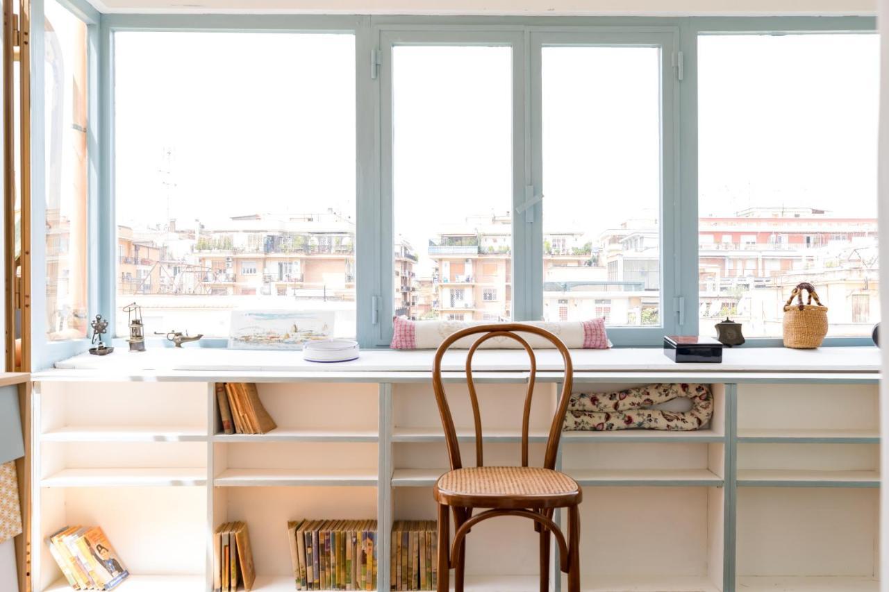 Floor With Terrace Rom